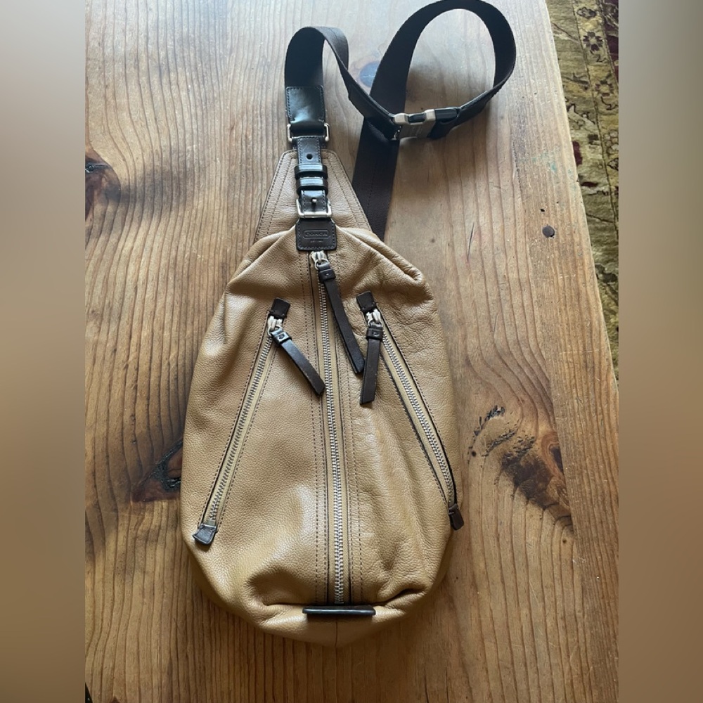Coach Thompson  Leather Sling Bag Serial E1282-7360